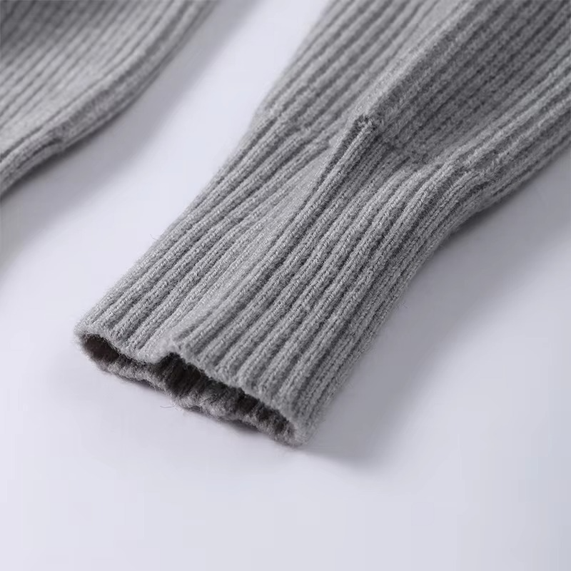 Women's Zipped Knit Cardigan for All Seasons