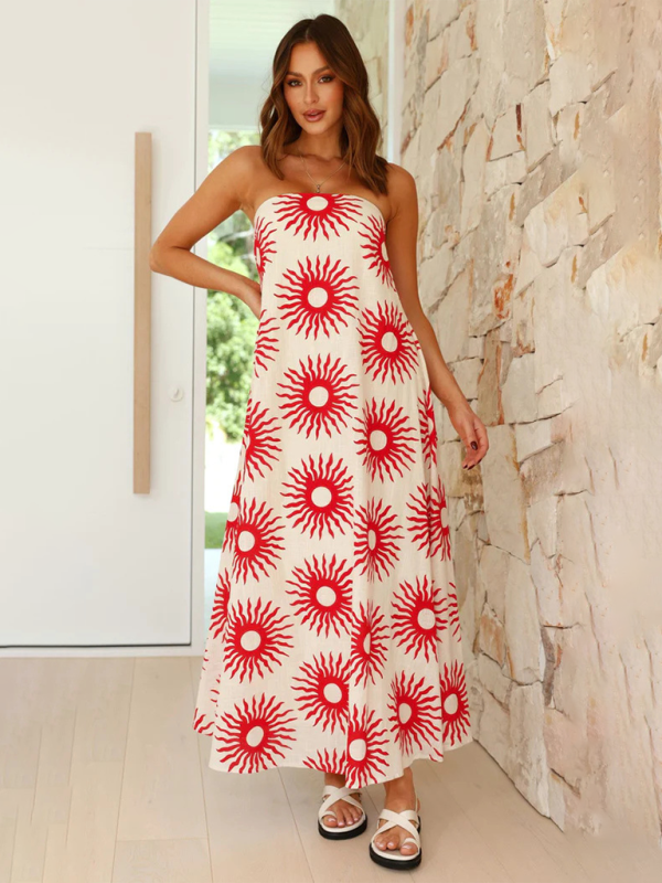 Tropical Print Strapless Maxi Dress with Flowy Design