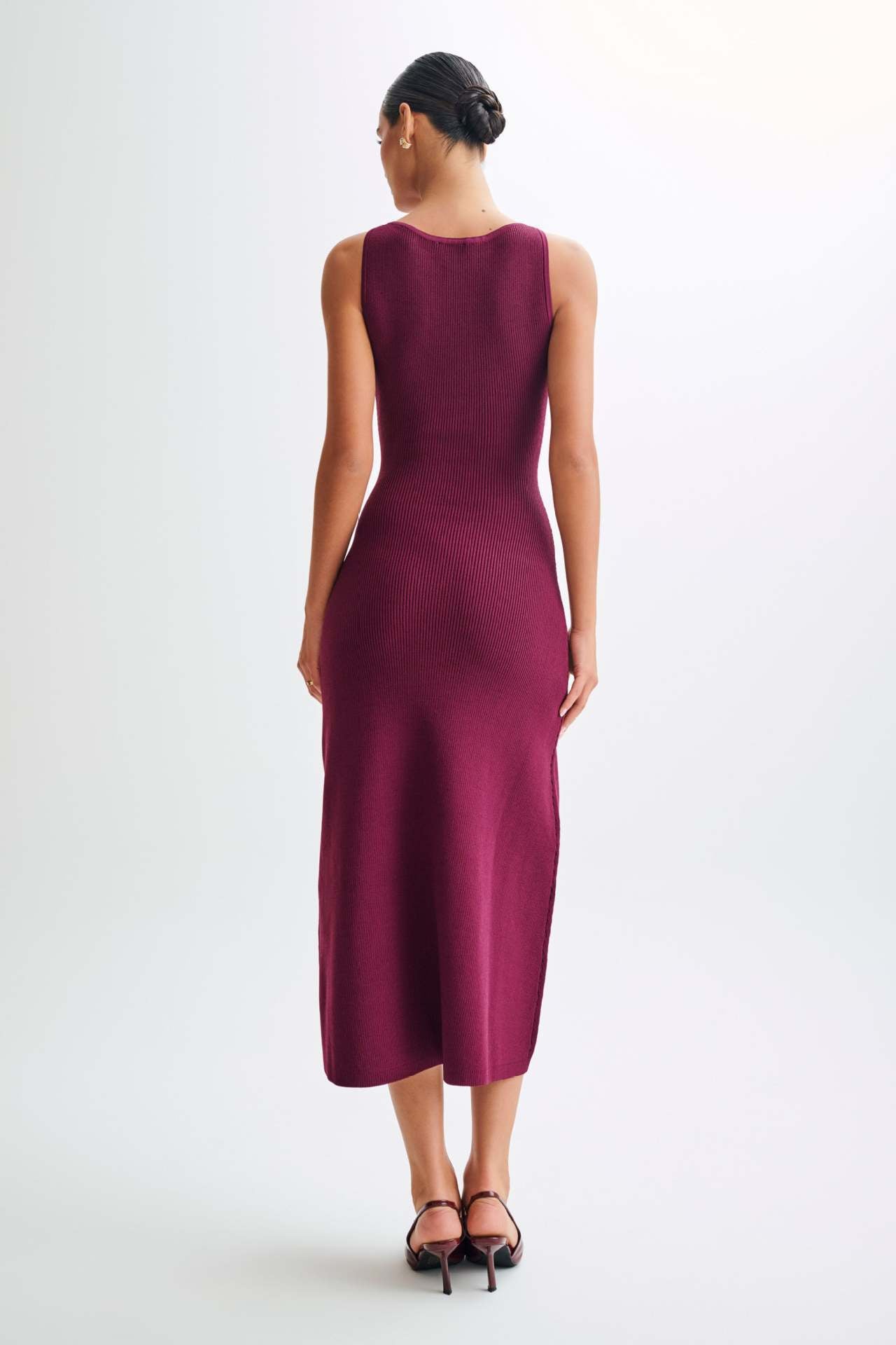 Women's Elegant Knit Midi Dress with Gold Buttons