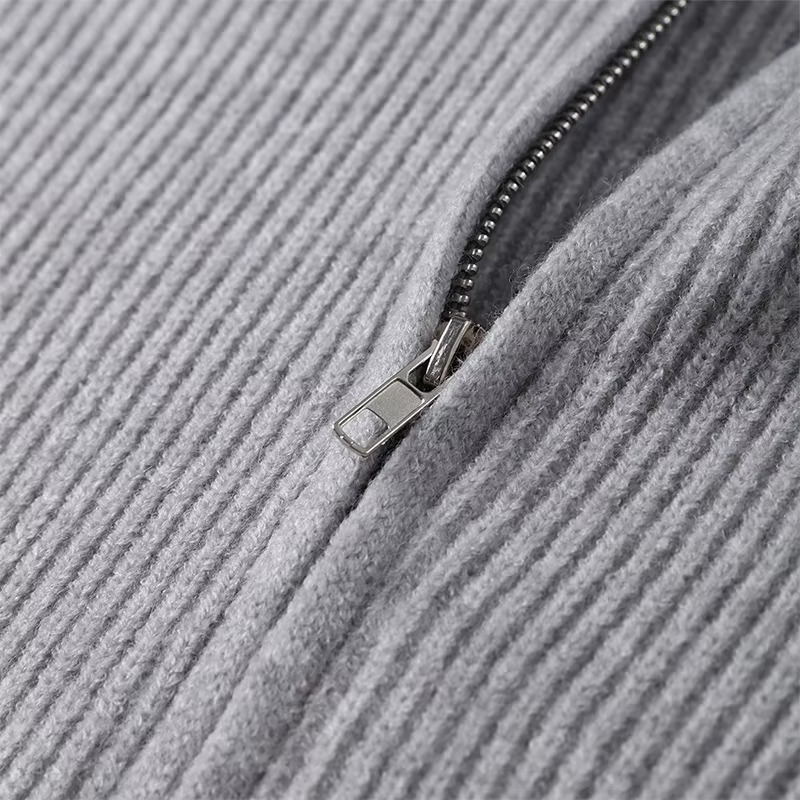 Women's Zipped Knit Cardigan for All Seasons